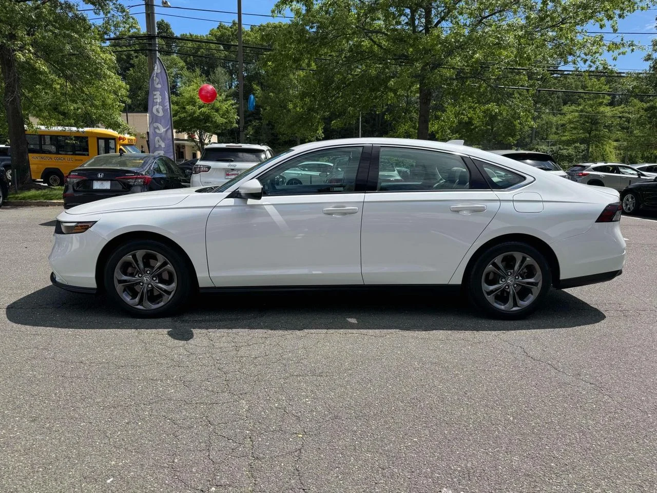 2023 Honda Accord EX - Photo 4