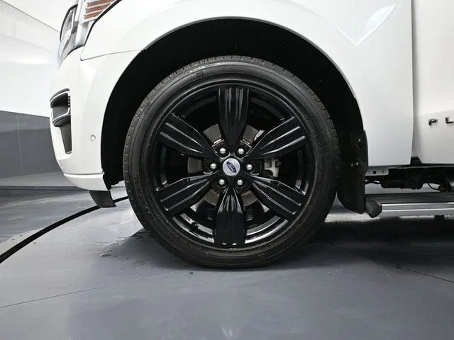 Used 2024 White Ford Platinum image 13