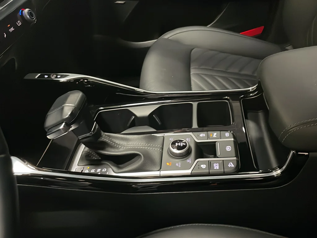 Certified Used 2025 Green Kia X-Line SX Prestige image 22