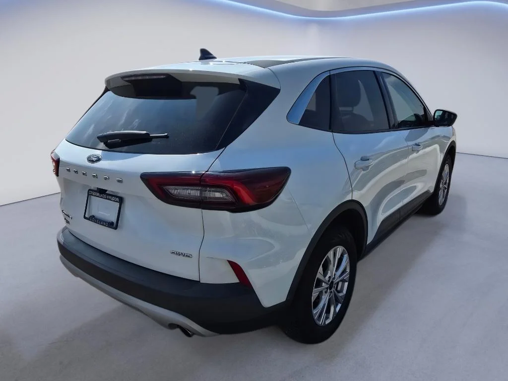 Used 2023 Oxford White Ford Active image 6