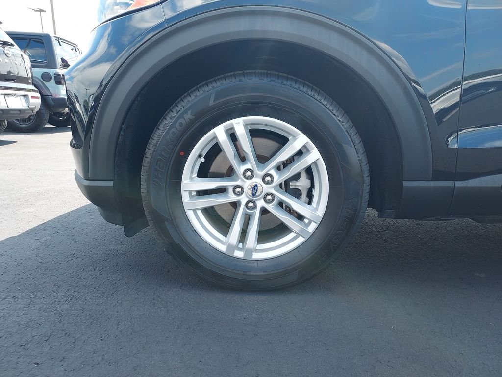Used 2024 Black Ford XLT image 10