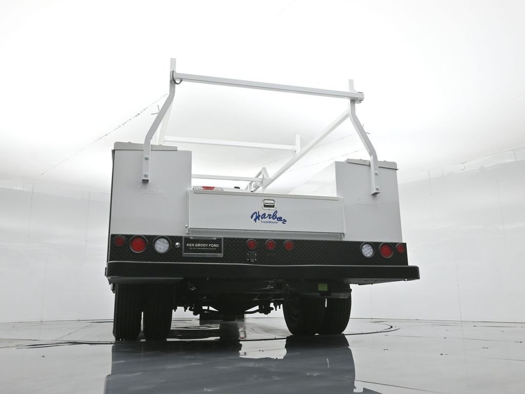 New 2026 Oxford White Ford XL image 54