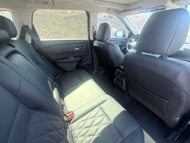 2025 Nissan Rogue Platinum - Photo 31