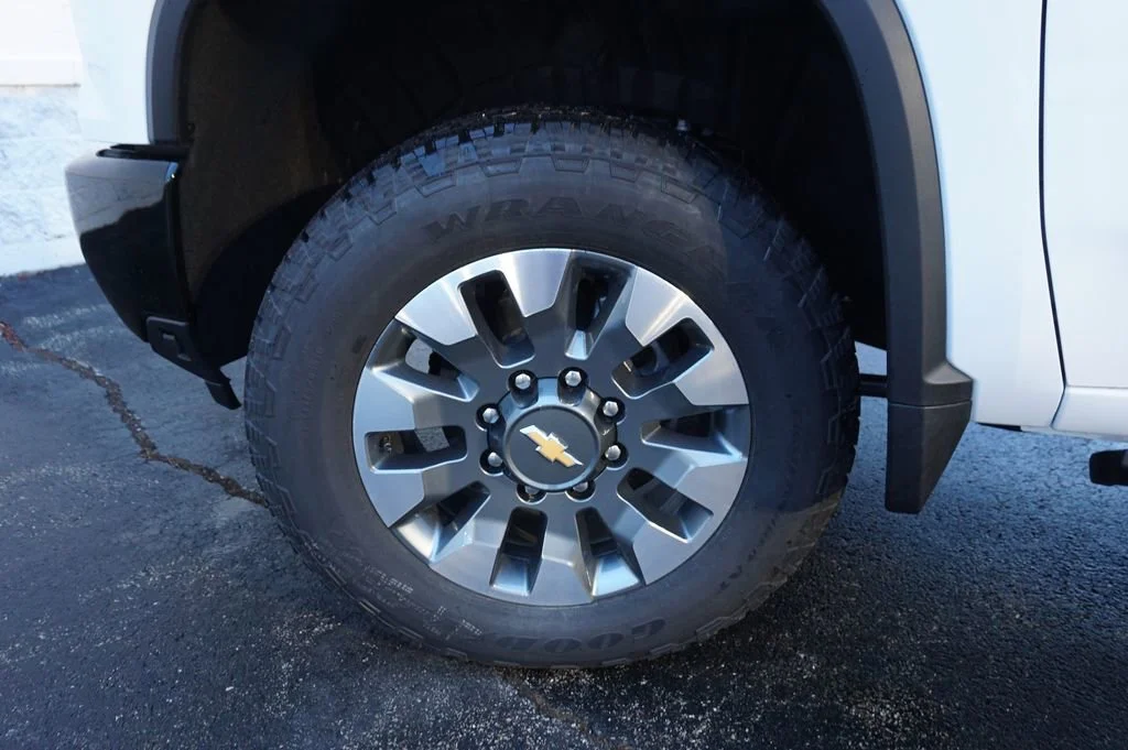 2026 Chevrolet Silverado 2500 HD Custom - Photo 28