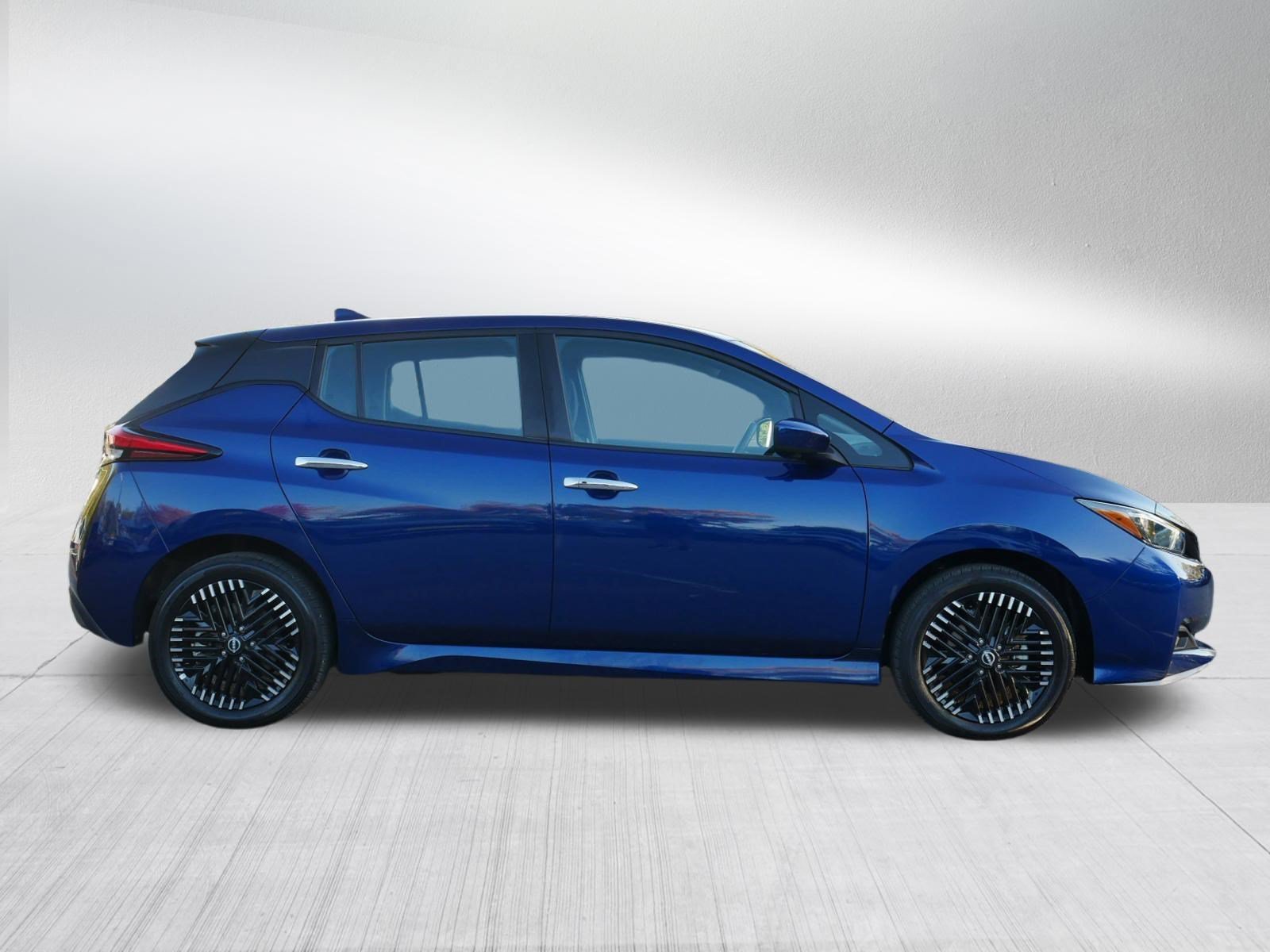 Used 2025 Deep Blue Pearl Nissan SV PLUS image 8