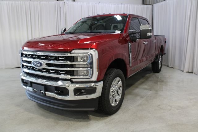 New 2026 Ruby Red Metallic Tinted Clearcoat Ford Lariat image 36