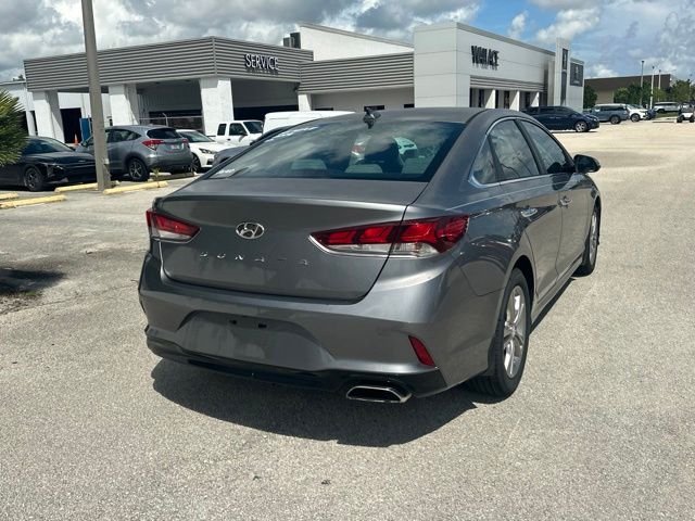 Used 2019 Gray Hyundai SEL image 6