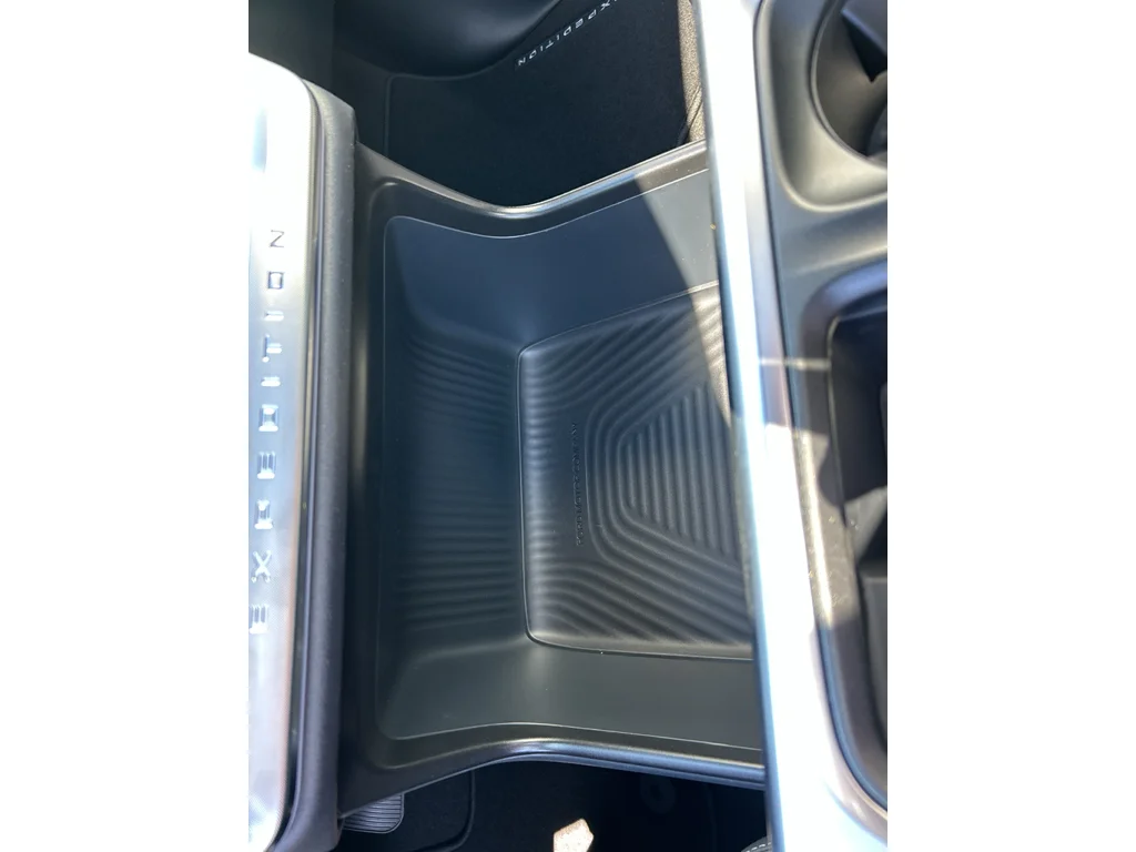 New 2026 Space Silver Metallic Ford MAX Platinum® image 15