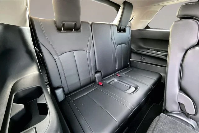 Used 2026 Green INFINITI LUXE image 30