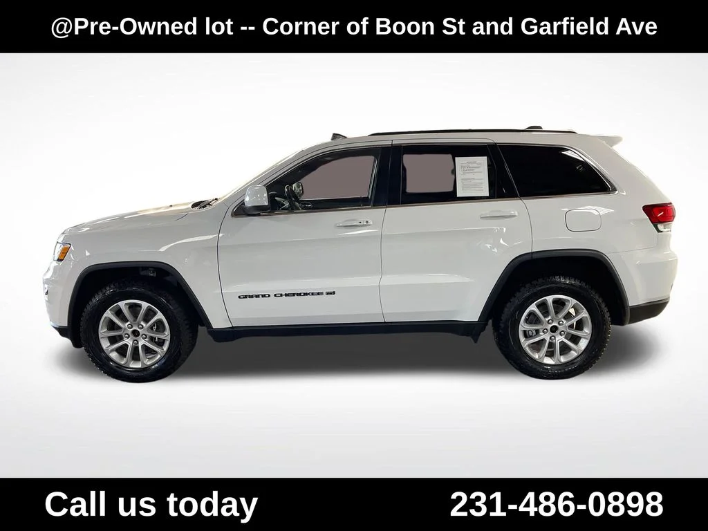 Used 2022 White Jeep Laredo X image 2