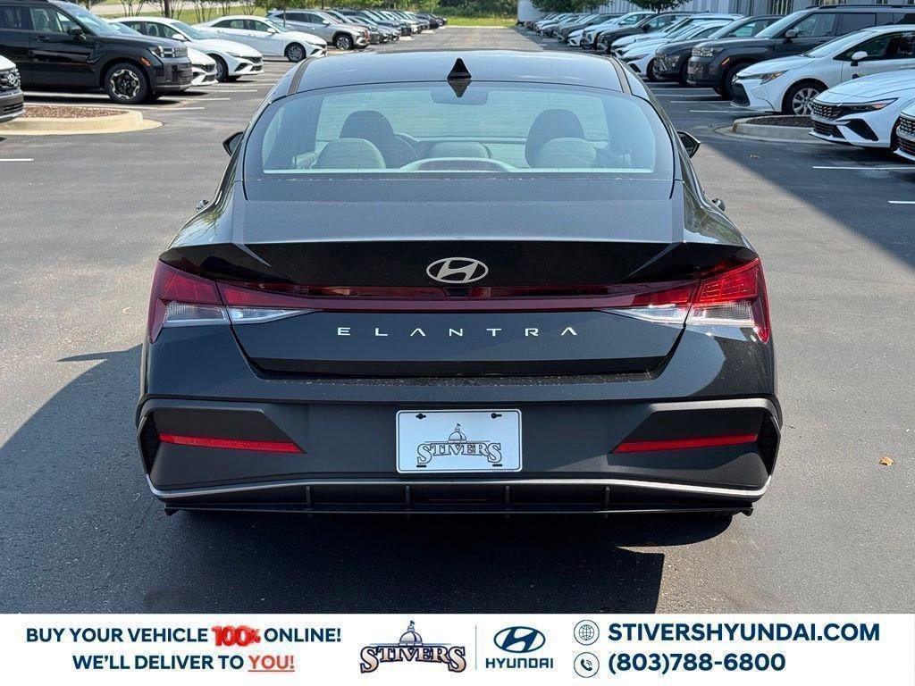 New 2026 Black Hyundai SE image 13