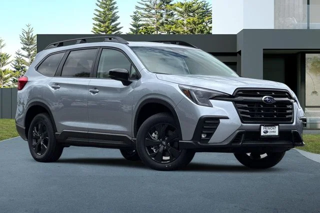 New 2026 ICE SILVER METALLIC Subaru Premium 7-Passenger image 2