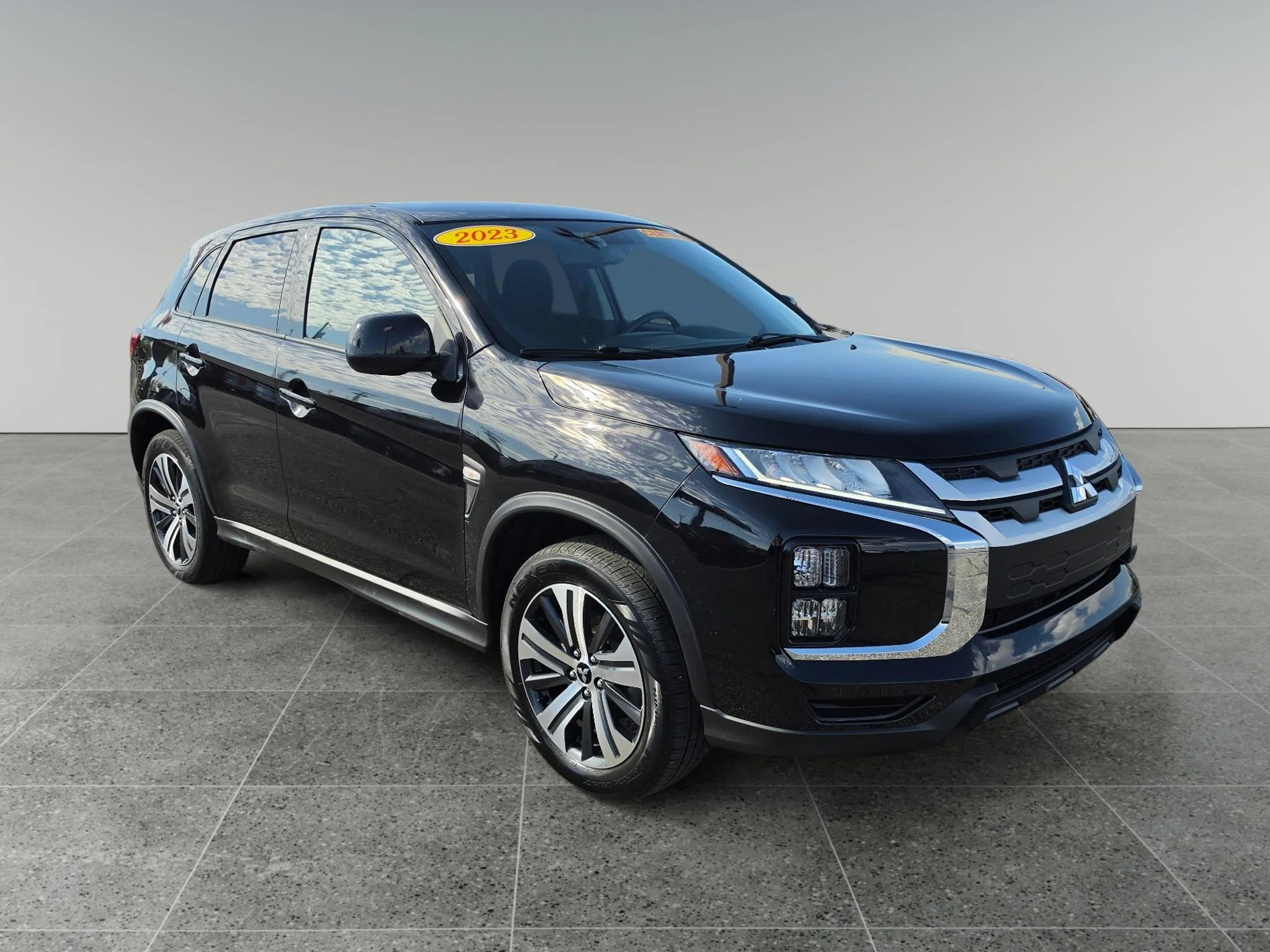 Used 2023 Labrador Black Pearl Mitsubishi S image 8