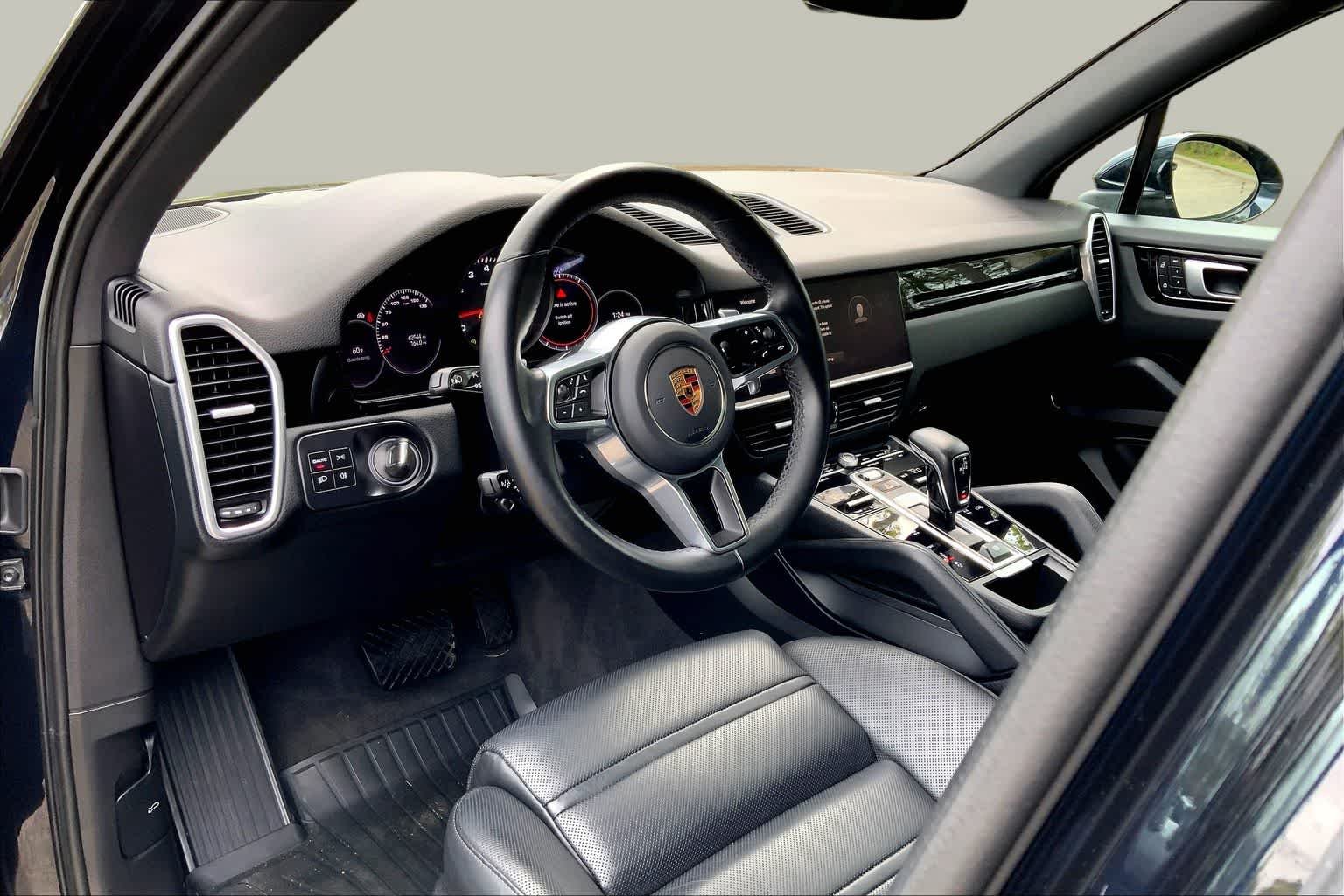 2022 Porsche Cayenne Base - Photo 16