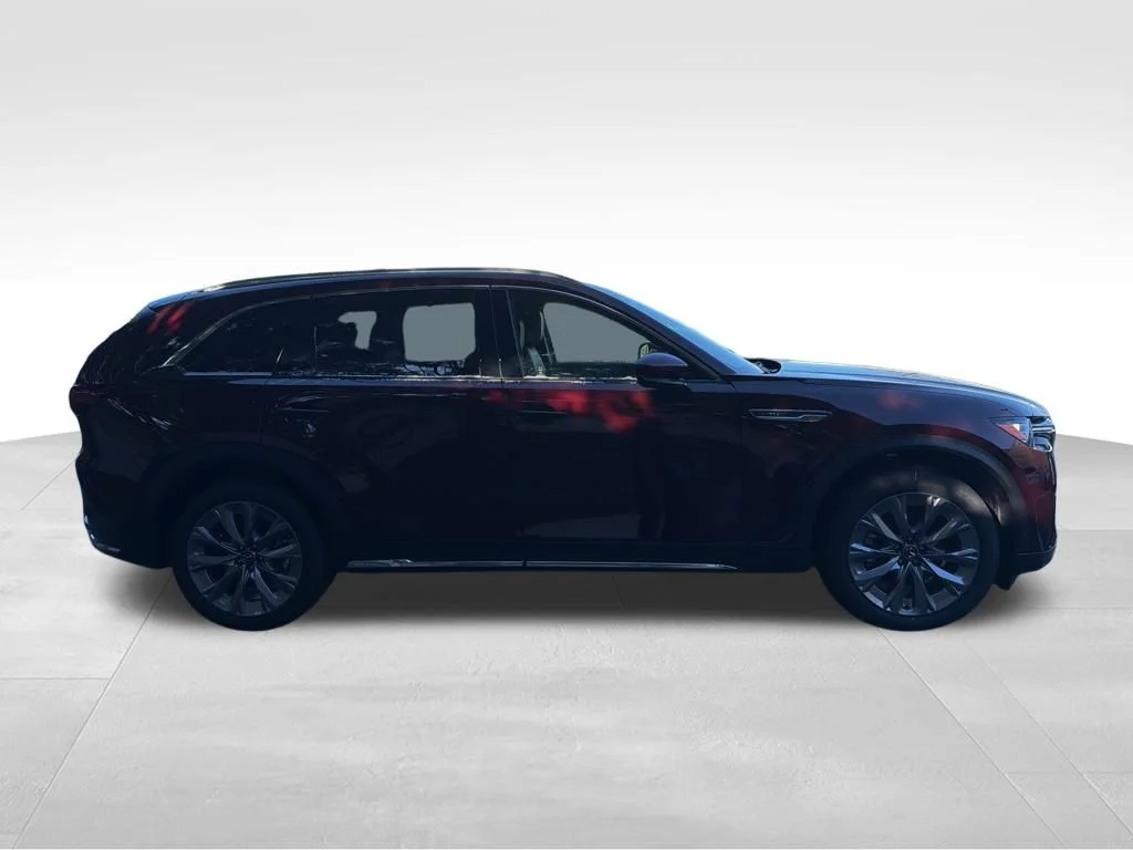 Used 2026 Red Mazda 3.3 Turbo Premium Plus image 8