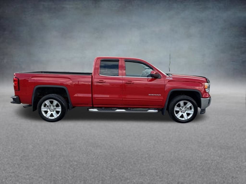 Used 2015 FIRE RED GMC SLE image 9