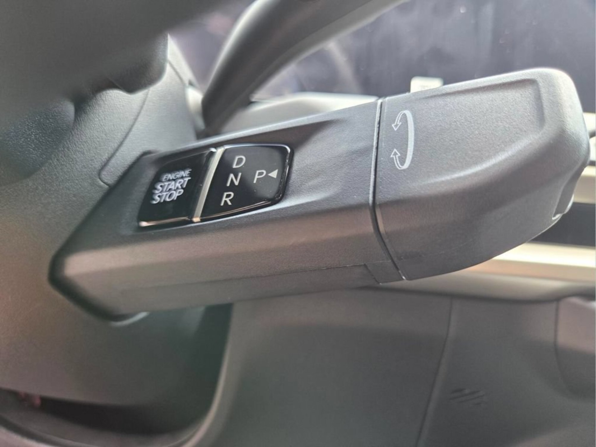 New 2027 Ivory Silver Kia EX image 21