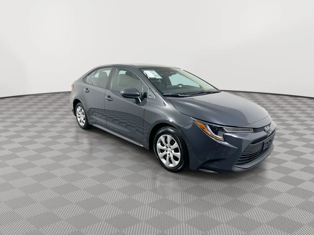 Used 2024 Toyota Corolla LE with VIN 5YFB4MDE6RP167671 for sale in Riviera Beach, FL