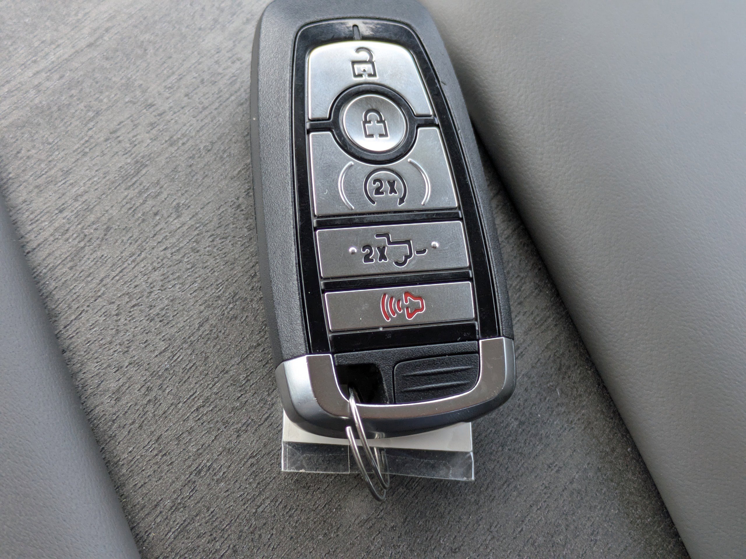Used 2026  Ford Platinum image 34