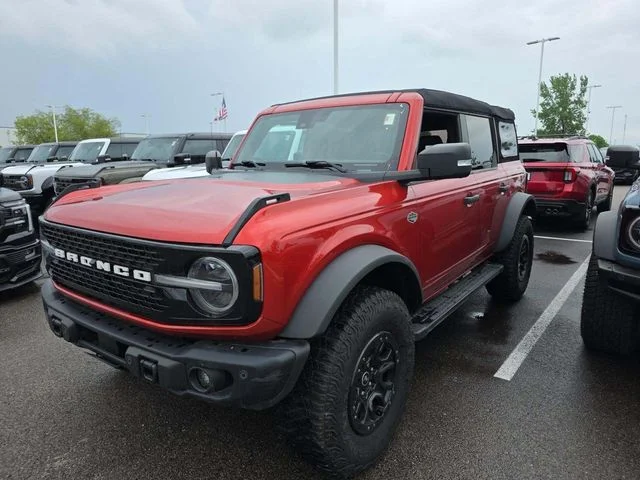 Used 2023 Red Ford Wildtrak image 21
