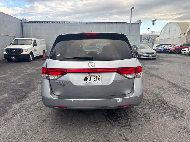 Used 2016 Silver Honda Touring Elite image 4