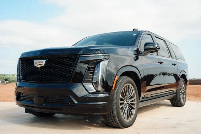 2025 Cadillac Escalade ESV 4WD Sport Platinum's photo