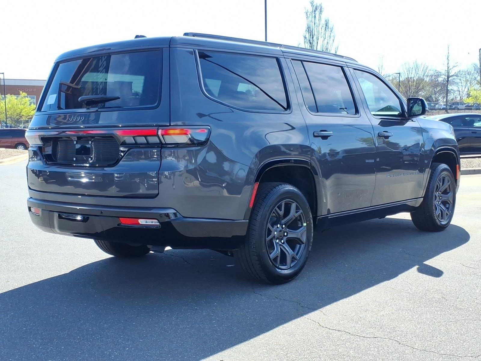New 2026 Baltic-Gray Metallic Clear-Coat Exterior Paint Jeep  image 2