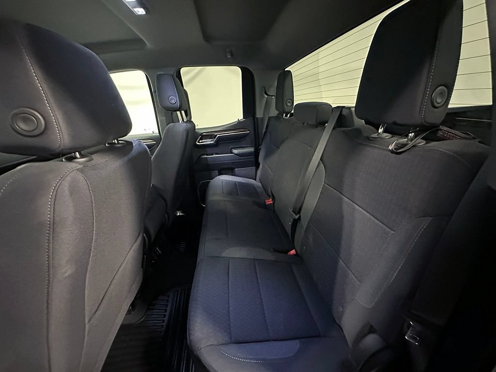 Used 2023 Sterling Gray Metallic Chevrolet LT (2FL) image 23
