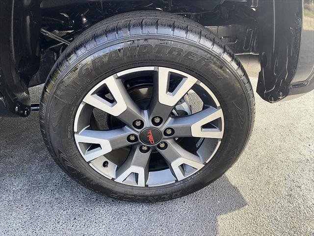 Certified Used 2025 BLACK Toyota  image 28