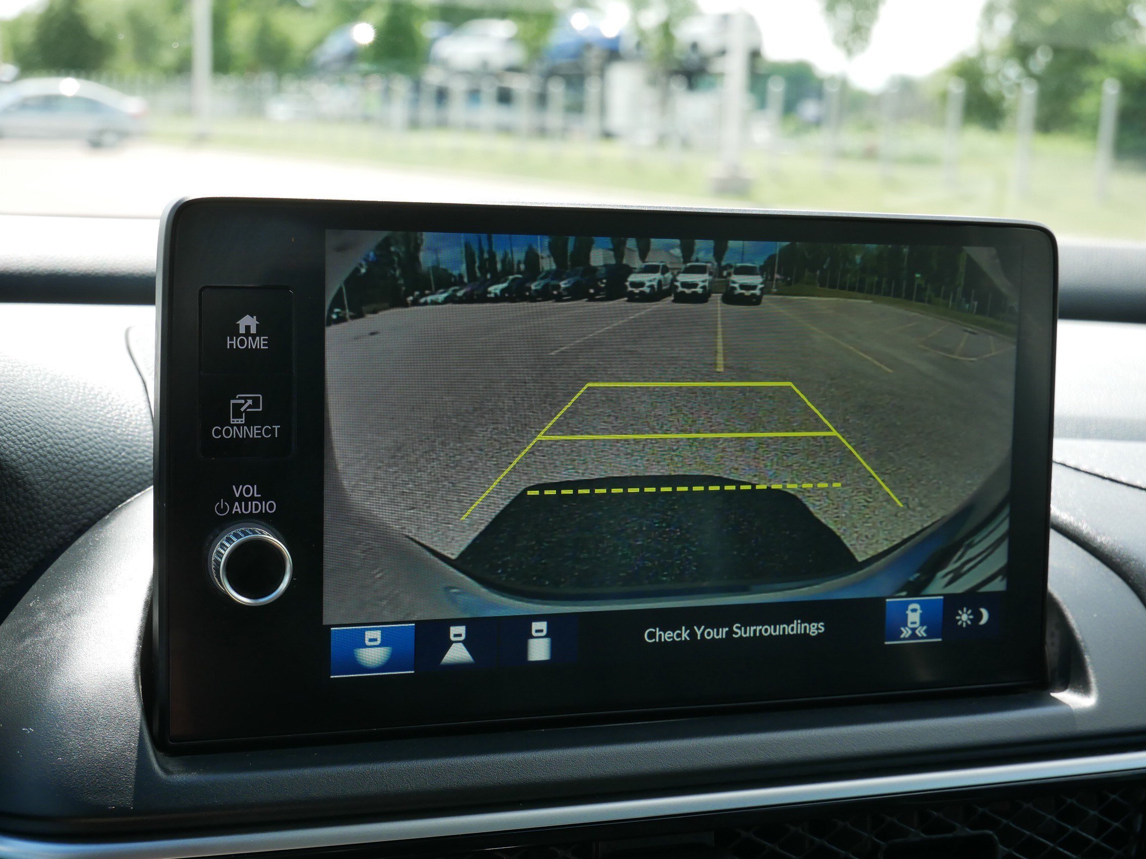Used 2025 Solar Silver Metallic Acura FWD image 27