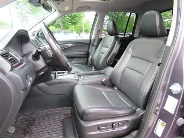Certified Used 2022 Modern Steel Metallic Honda RTL image 13