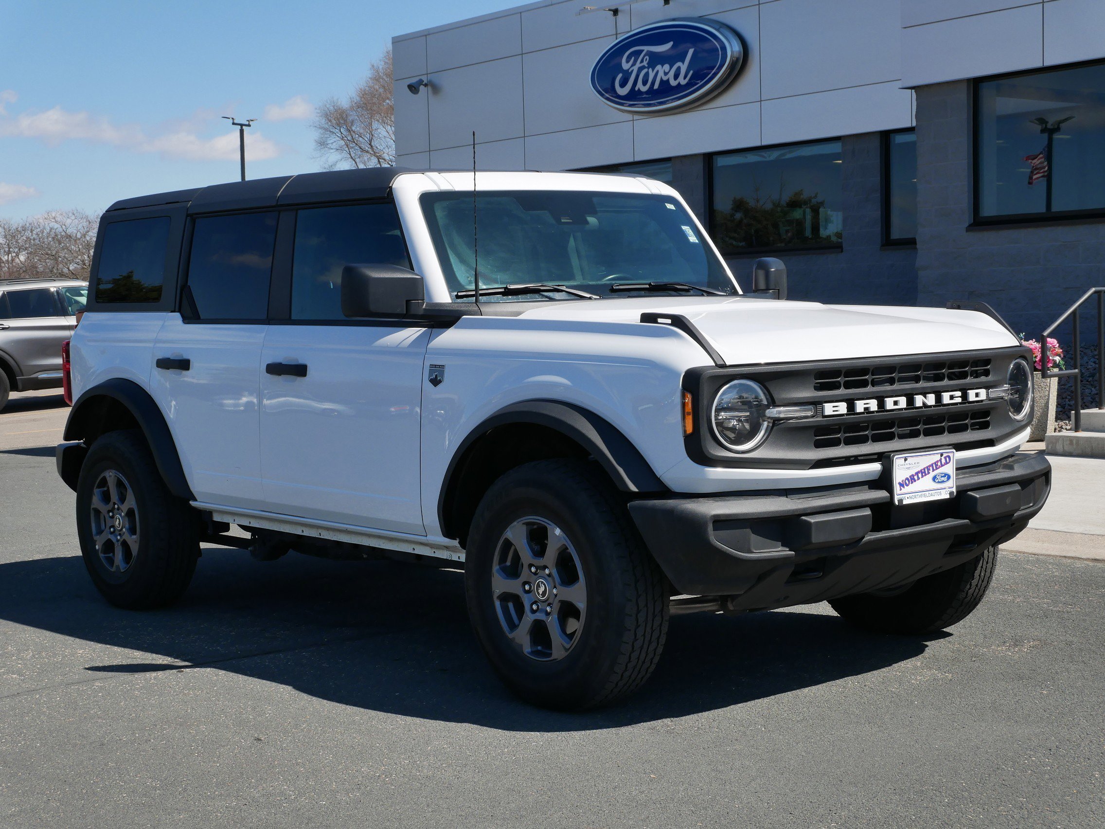 Used 2025 Ford Bronco 4-Door Big Bend with VIN 1FMDE7BH4SLA42909 for sale in Northfield, Minnesota