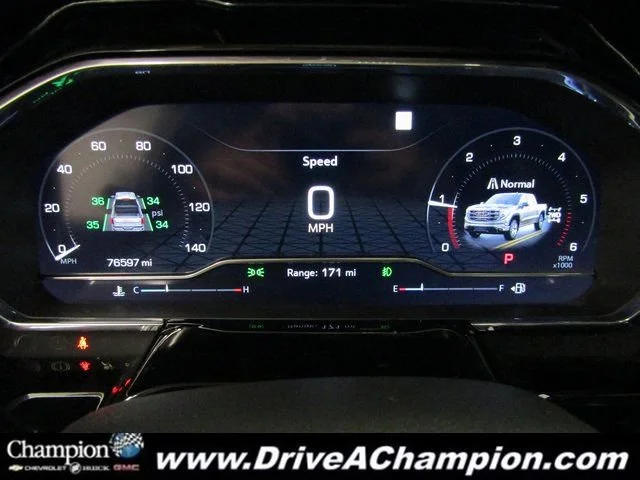 Used 2022 Onyx Black GMC SLT image 39