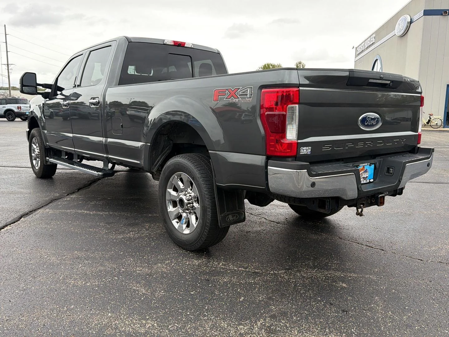 Used 2019 Magnetic Ford Lariat image 7