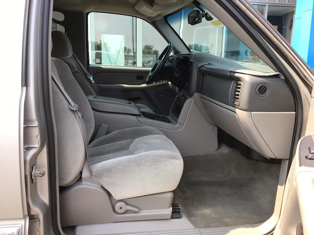 Used 2005 Silver Birch Metallic GMC SLE image 7