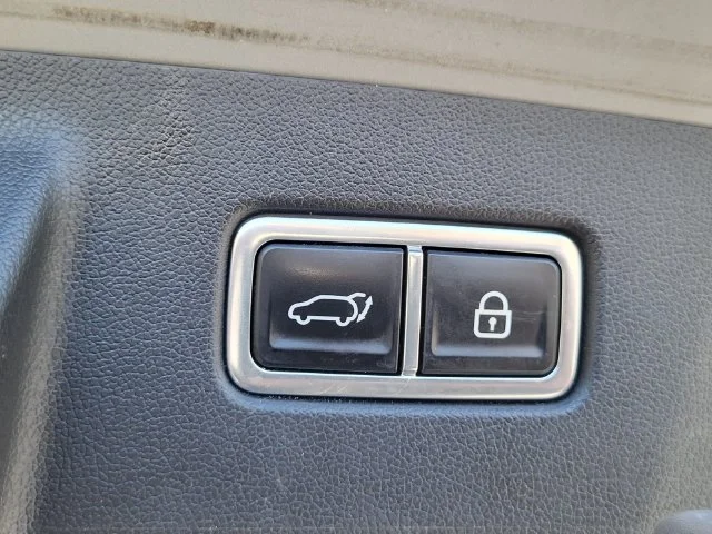 Used 2023 Gray Kia EX image 5