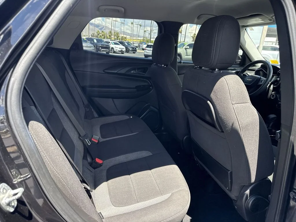 Used 2021 Black Chevrolet LT image 27