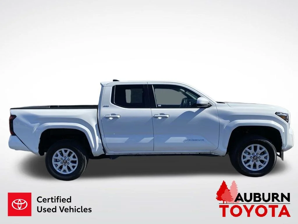 Certified Used 2025 Ice Cap Toyota SR5 image 9