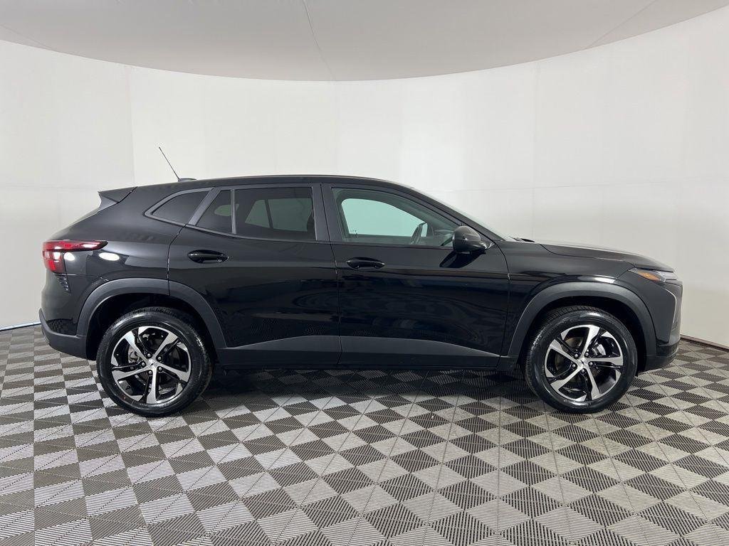 Used 2024 Black Metallic Chevrolet 1RS image 23