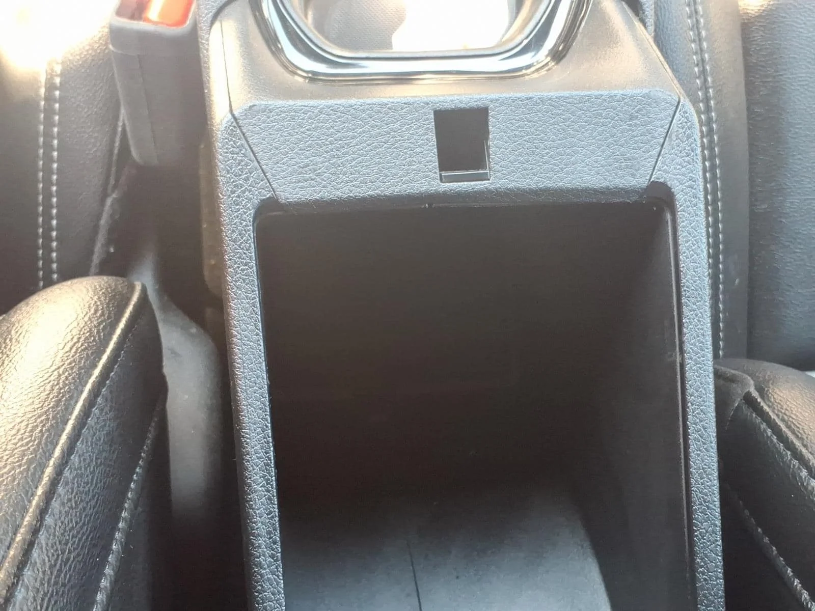 Used 2025 Silver Jeep Limited image 21