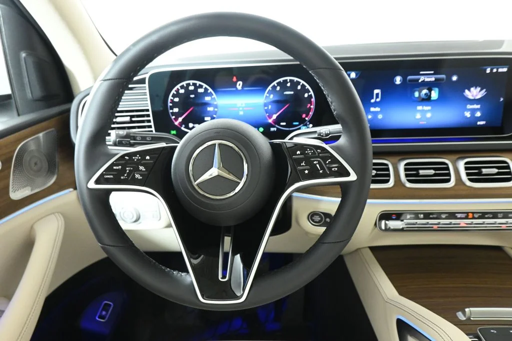 Used 2026 White Mercedes-Benz GLE 450 image 17