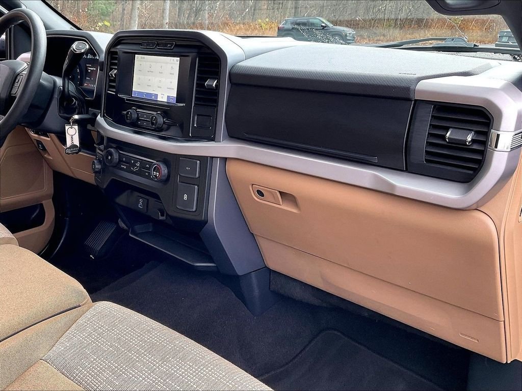 Used 2023 Black Ford XLT image 14