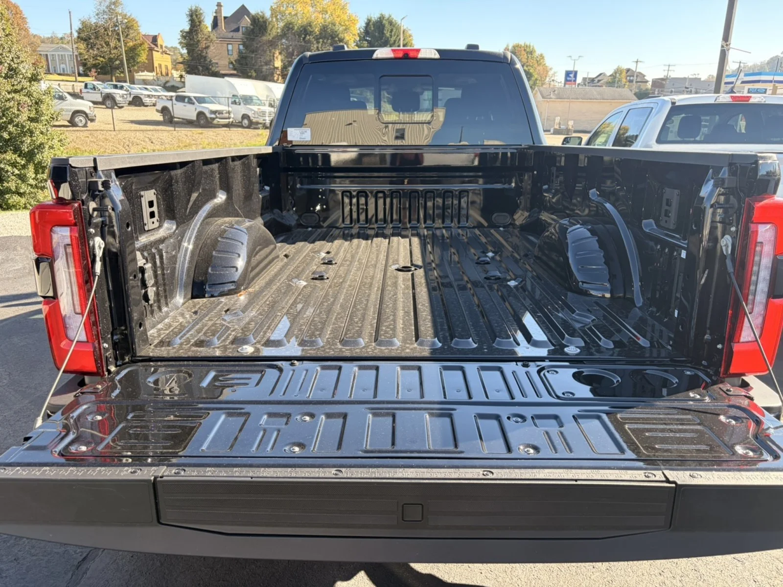 New 2027 Agate Black Metallic Ford F-350® Platinum® image 8