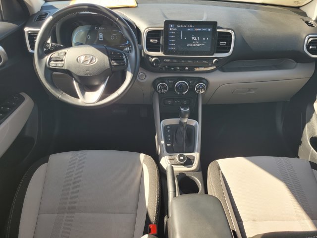 Used 2025 Black Hyundai SEL image 16
