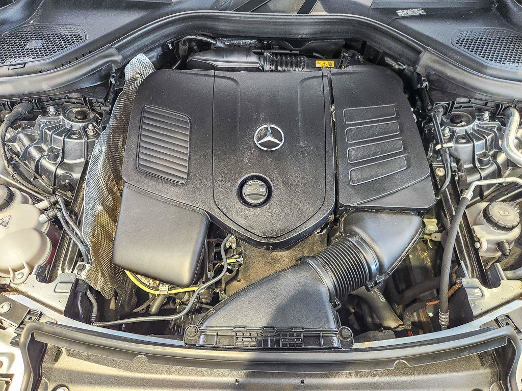 Used 2023 Selenite Gray Metallic Mercedes-Benz GLC 300 image 24