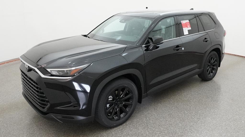 New 2026 Midnight Black Metallic Toyota XLE image 31