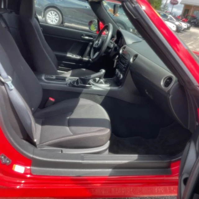 Used 2011 Red Mazda Sport image 6
