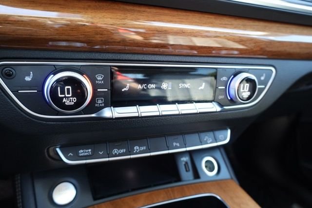 Used 2023 Glacier White Metallic Audi 45 S line Premium image 32