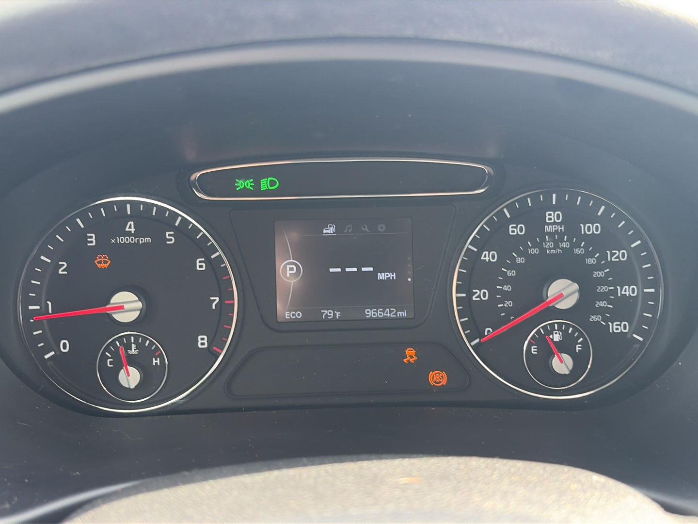 Used 2016  Kia L image 21