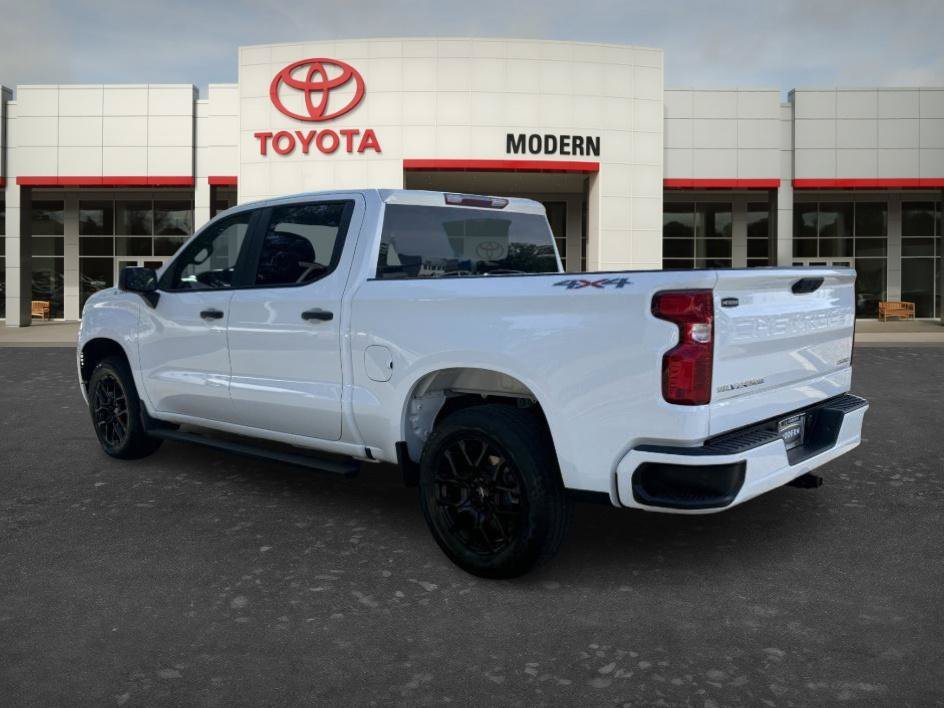 Used 2024 Summit White Chevrolet Custom image 3